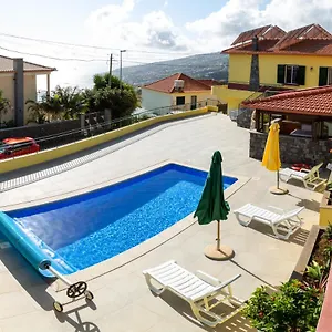 Casa Madeira Santa Cruz (Madeira)